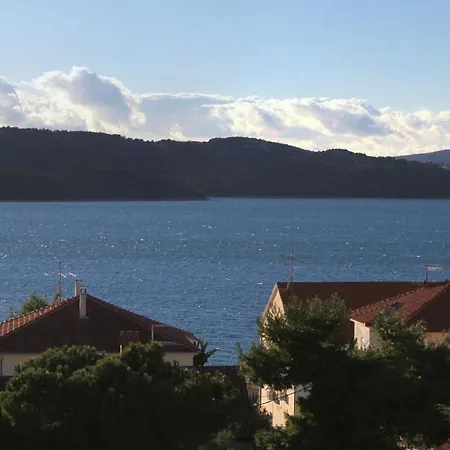 Seaside Apartments With A Swimming Pool Okrug Gornji, Ciovo - 5959 Apartman Trogir