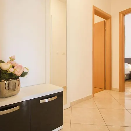 Seaside Apartments With A Swimming Pool Okrug Gornji, Ciovo - 5959 Trogir