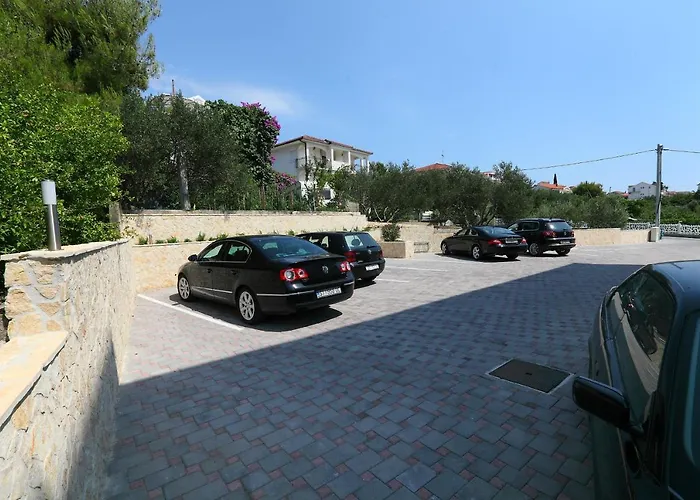 Seaside Apartments With A Swimming Pool Okrug Gornji, Ciovo - 5959 Trogir