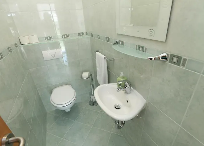 Apartman Seaside Apartments With A Swimming Pool Okrug Gornji, Ciovo - 5959