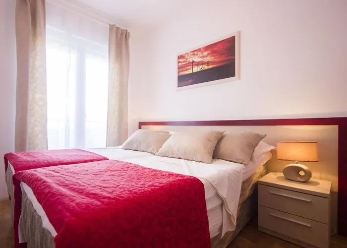 Apartman Seaside Apartments With A Swimming Pool Okrug Gornji, Ciovo - 5959