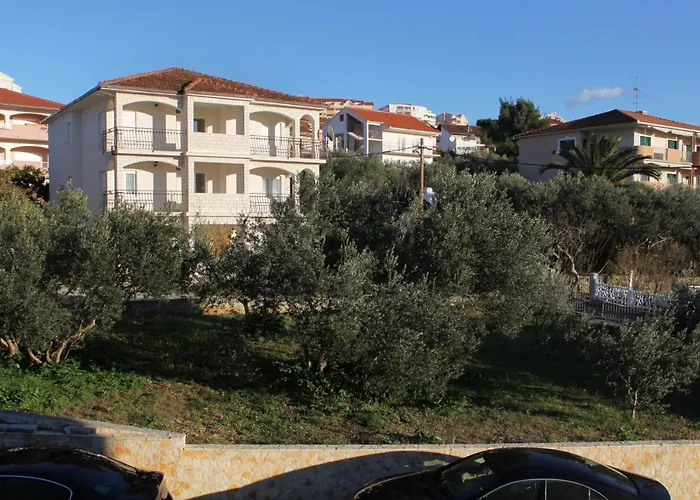 Seaside Apartments With A Swimming Pool Okrug Gornji, Ciovo - 5959 Trogir