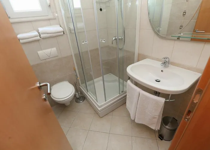 Seaside Apartments With A Swimming Pool Okrug Gornji, Ciovo - 5959 Apartman
