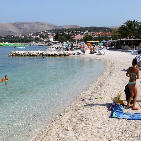 Seaside With A Swimming Pool Okrug Gornji, Ciovo - 5959 Τρογκίρ