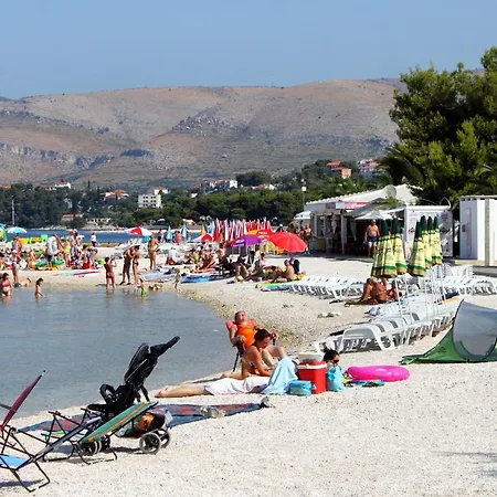 Seaside With A Swimming Pool Okrug Gornji, Ciovo - 5959