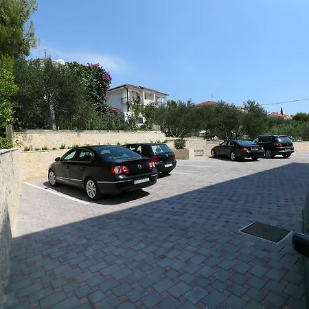 Seaside Apartments With A Swimming Pool Okrug Gornji, Ciovo - 5959 Trogir