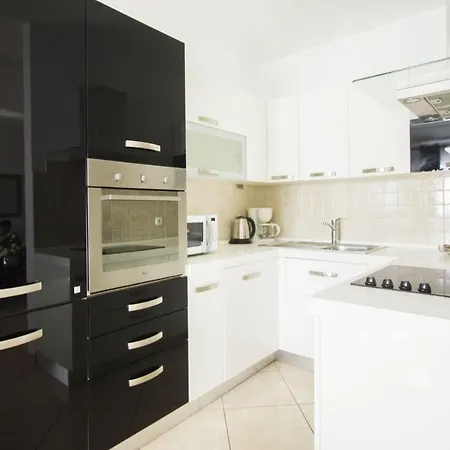 Seaside Apartments With A Swimming Pool Okrug Gornji, Ciovo - 5959 Apartman *