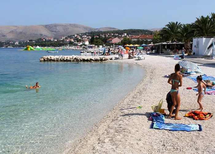 Seaside With A Swimming Pool Okrug Gornji, Ciovo - 5959 Trogir