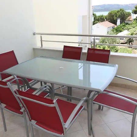 Seaside With A Swimming Pool Okrug Gornji, Ciovo - 5959 Apartament Trogir